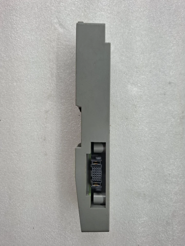 HONEYWELL SC-TEPL01 EXPANSION END PLATE LEFT CONTROLEDGE 2020 PLATFORM SCTEPL01